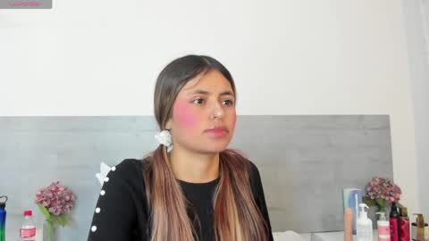 sunnywhitee online show from 17, 4, 2026