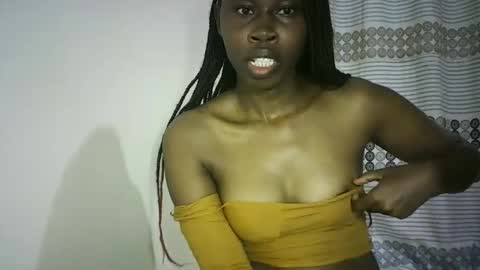 Snapshot of sunshine_g chatting on 8, 4, 2026 Sunshine online show from 8, 4, 2026