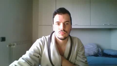 Snapshot of superbirdman12345 chatting on 18, 11, 2025 Bighead online show from 18, 11, 2025