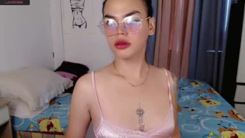 Snapshot of superhotvaleria chatting on 15, 5, 2026 Im val online show from 15, 5, 2026