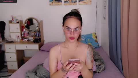 Snapshot of superhotvaleria chatting on 19, 5, 2026 Im val online show from 19, 5, 2026