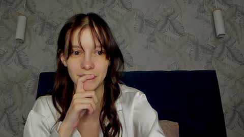 Snapshot of superior_cat chatting on 8, 1, 2025 Una online show from 8, 1, 2025