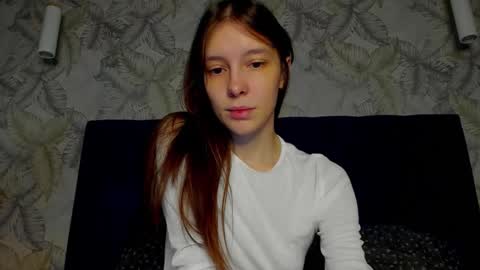 Snapshot of superior_cat chatting on 7, 10, 2025 Una online show from 7, 10, 2025