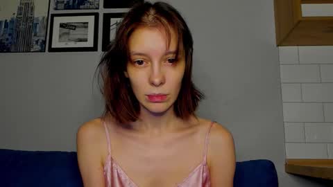 Snapshot of superior_cat chatting on 8, 11, 2025 Una online show from 8, 11, 2025