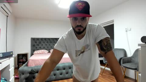 supermanboyxxl online show from 12, 11, 2025