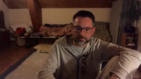 supersquirrel81 online show from 10, 1, 2026