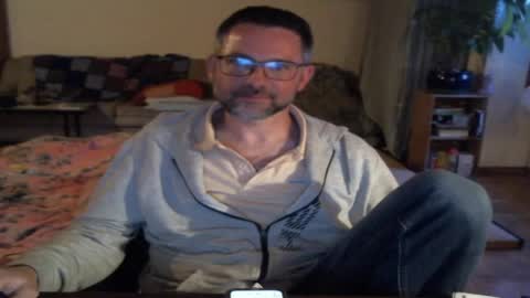 supersquirrel81 online show from 19, 4, 2026