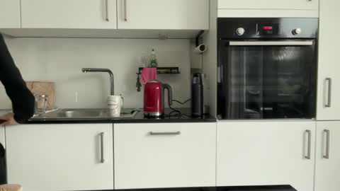 Snapshot of surfstar81 chatting on 1, 2, 2026 surfstar81 online show from 1, 2, 2026