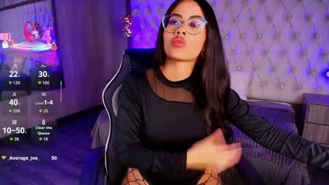 Snapshot of susan_voltaire chatting on 25, 5, 2026 susan_voltaire online show from 25, 5, 2026