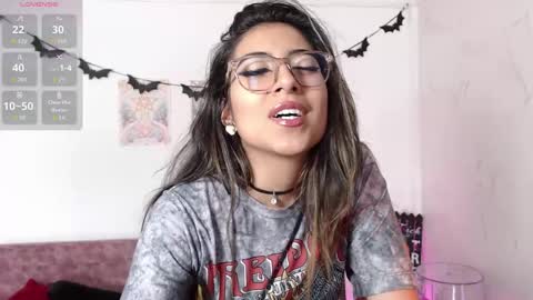 Susana hendrix    online show from 29, 10, 2025