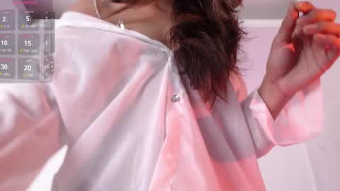 Susana hendrix    online show from 14, 12, 2025