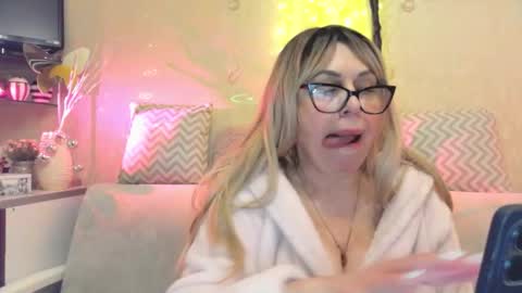 SusiexNoreen online show from 9, 2, 2026