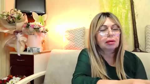 Snapshot of susiexnoreen chatting on 22, 4, 2026 SusiexNoreen online show from 22, 4, 2026