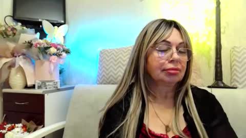 Snapshot of susiexnoreen chatting on 24, 4, 2026 SusiexNoreen online show from 24, 4, 2026