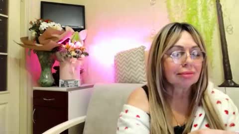 Snapshot of susiexnoreen chatting on 29, 4, 2026 SusiexNoreen online show from 29, 4, 2026
