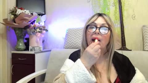 Snapshot of susiexnoreen chatting on 1, 5, 2026 SusiexNoreen online show from 1, 5, 2026