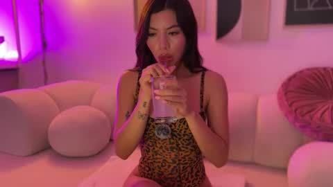  Susy  online show from 27, 5, 2026