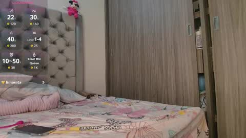 Snapshot of sussidream chatting on 3, 10, 2025 Andrea online show from 3, 10, 2025