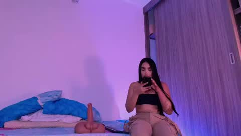 Snapshot of sussidream chatting on 4, 7, 2026 Andrea online show from 4, 7, 2026