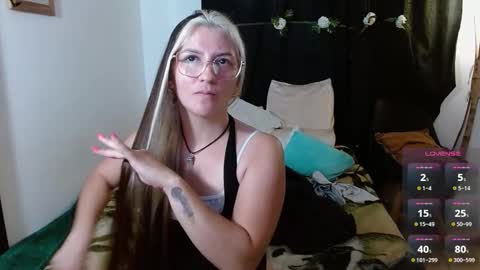 Snapshot of sussy_leohot chatting on 12, 11, 2025 sussy leo online show from 12, 11, 2025