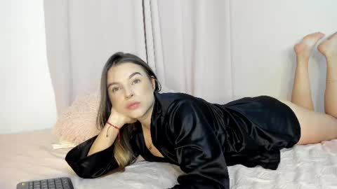 Snapshot of suzan__cooper2 chatting on 10, 7, 2026 suzan__cooper2 online show from 10, 7, 2026
