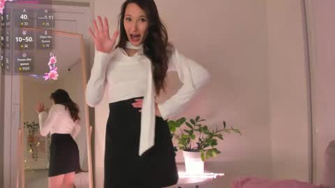 Hey Im Suzane online show from 17, 3, 2026