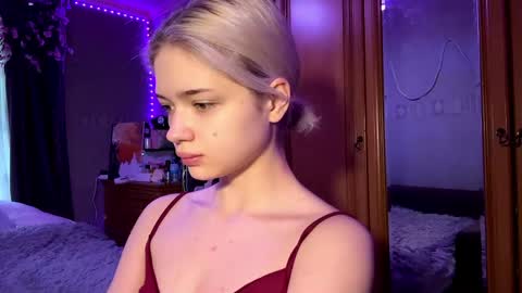 Snapshot of suzannabarmes chatting on 18, 5, 2026 Stacy online show from 18, 5, 2026