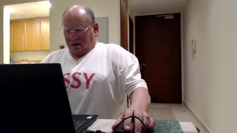 Snapshot of suzannebanci chatting on 17, 7, 2026 My name is Sissy or more fully Suzanna Aprilia Maria Mariquita Catarina Chinita Banci. Soy una puta - que chimba ladybug online show from 17, 7, 2026