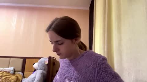 Snapshot of suzannetigerino chatting on 16, 5, 2026 Emila online show from 16, 5, 2026