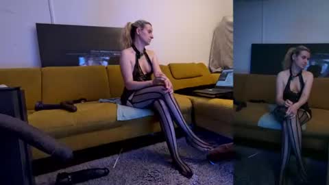 Snapshot of suzannexxxxxx chatting on 18, 7, 2026 suzannexxxxxx online show from 18, 7, 2026