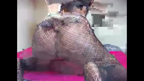 Wildpeachy online show from 8, 11, 2025