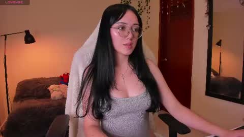 Snapshot of suzumi_ chatting on 8, 7, 2026 Jadde online show from 8, 7, 2026