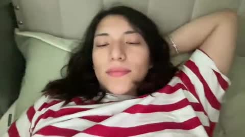 Snapshot of suzyishellawet chatting on 21, 6, 2026 Suzy online show from 21, 6, 2026