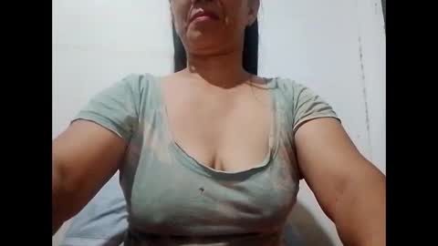 suzzie_hot online show from 14, 1, 2025