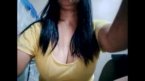suzzie_hot online show from 17, 1, 2025