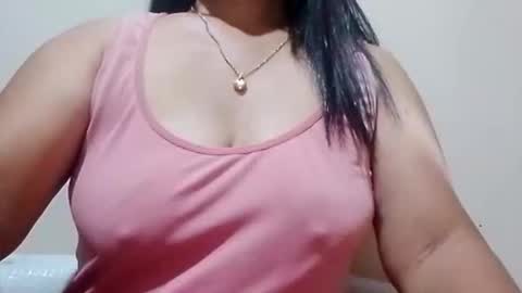 suzzie_hot online show from 2, 12, 2025