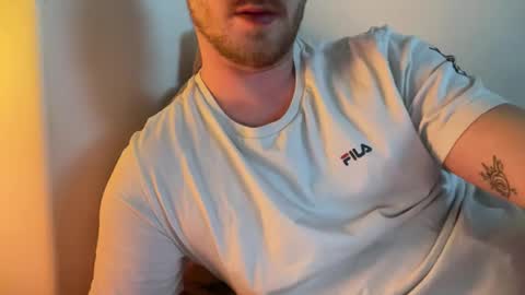 Snapshot of sven118189 chatting on 30, 11, 2025 sven118189 online show from 30, 11, 2025