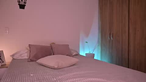 Snapshot of sw_sofi chatting on 18, 9, 2025 Sofis schedule 10pm until 4am GMT-5 online show from 18, 9, 2025