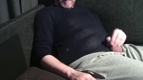 Snapshot of swartarn chatting on 4, 12, 2024 ArnSwart online show from 4, 12, 2024