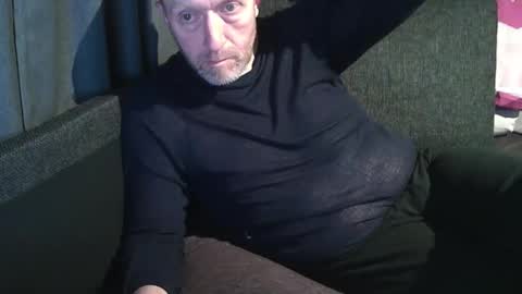 Snapshot of swartarn chatting on 23, 4, 2026 ArnSwart online show from 23, 4, 2026