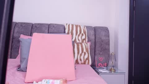 Debora  online show from 18, 11, 2025