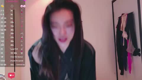 sweet0830 online show from 4, 11, 2025