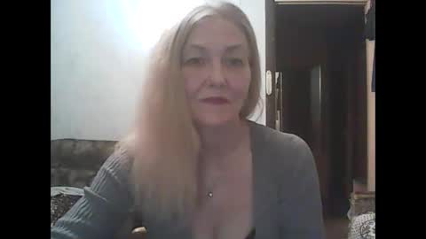 sweet4blonde609 online show from 23, 12, 2024