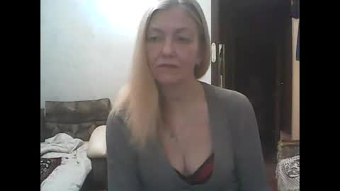 Snapshot of sweet4blonde67 chatting on 22, 12, 2024 sweet4blonde67 online show from 22, 12, 2024