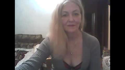 Snapshot of sweet4blonde67 chatting on 23, 12, 2024 sweet4blonde67 online show from 23, 12, 2024