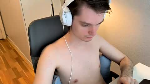 Snapshot of sweet6boy9 chatting on 8, 7, 2026 Sweet boy online show from 8, 7, 2026