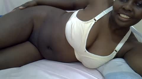Snapshot of sweet_0012 chatting on 25, 7, 2026 Cecee online show from 25, 7, 2026