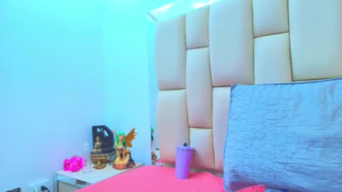 Amye  online show from 21, 10, 2025