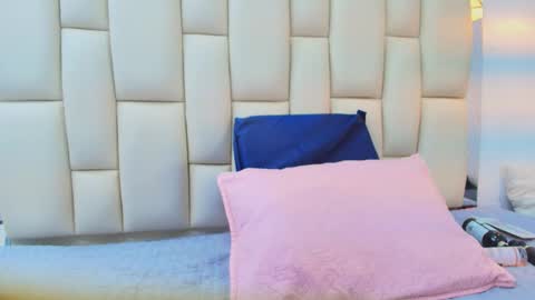 Amye  online show from 2, 12, 2025