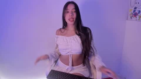 Snapshot of sweet_and_wild05 chatting on 13, 11, 2025 Julieta online show from 13, 11, 2025